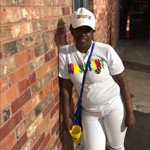 Meet your Posher, Jonika